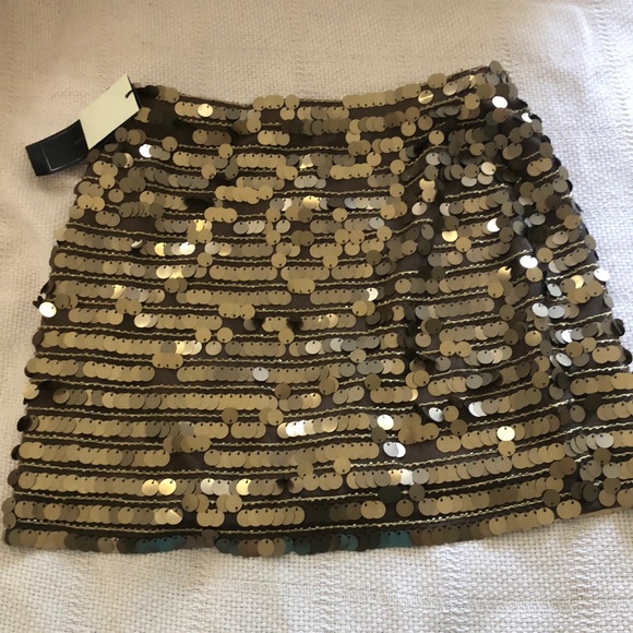 ADORABLE BCBG sequin gold skirt - Picture 4 of 4